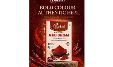Red Chilli and Kashmiri Red Chilli Powder: The Two Spices Anchoring Dakloni's Decades-Old Masala Tradition
